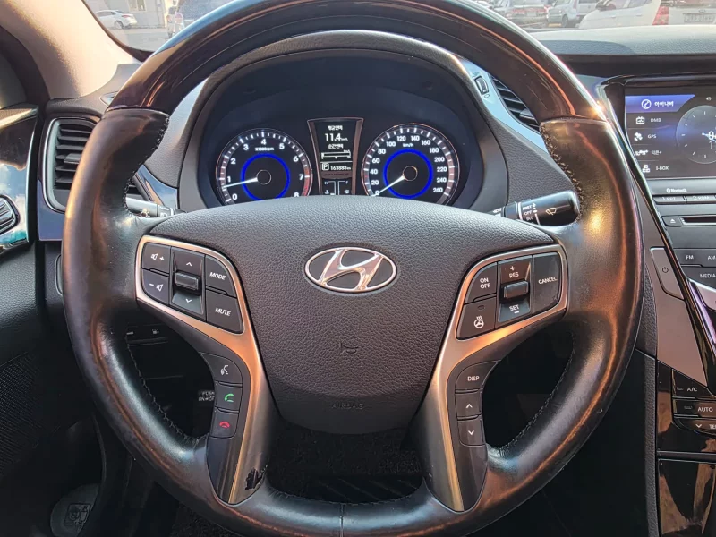 Hyundai Grandeur