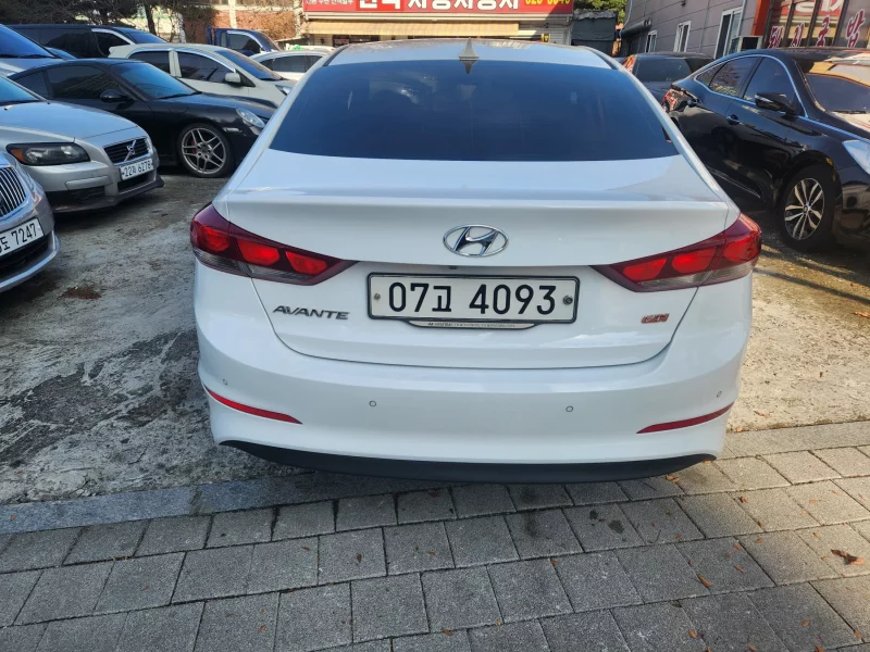 Hyundai AVANTE