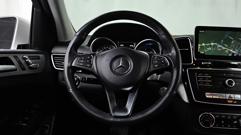 Mercedes-Benz GLE-Class