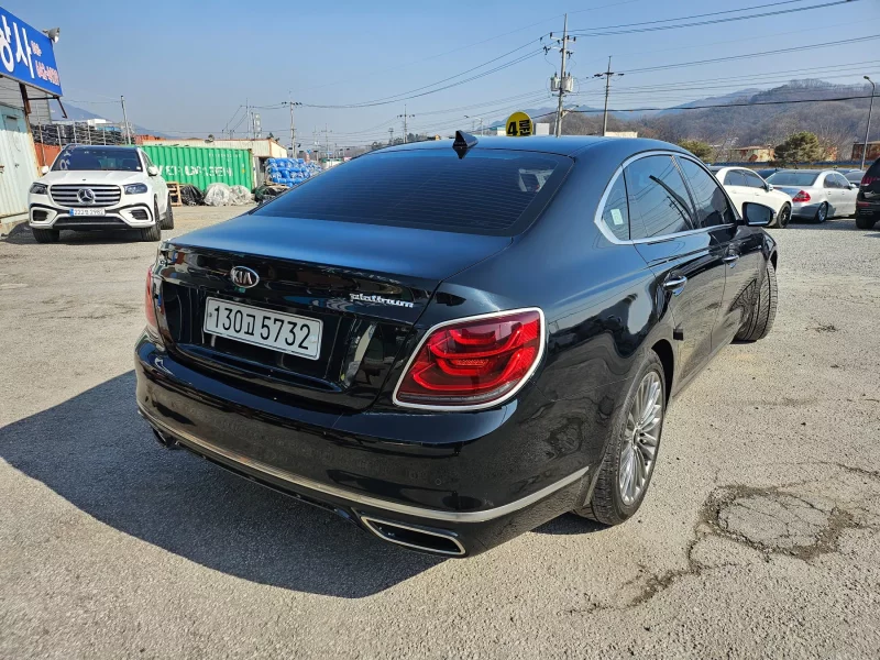 Kia K9