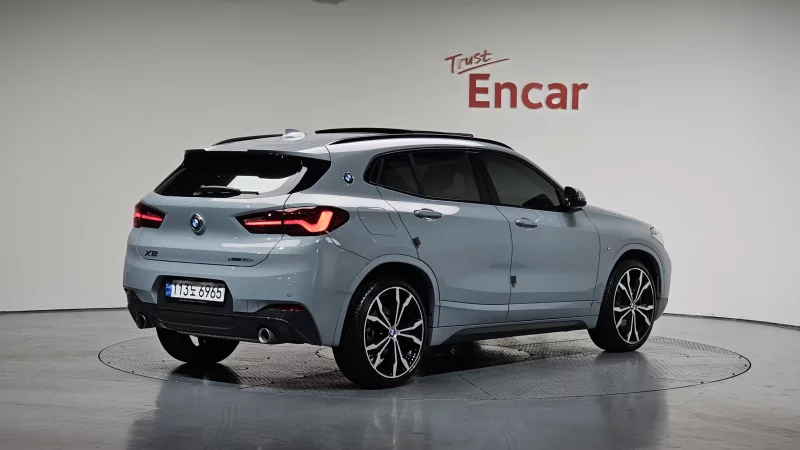 BMW X2