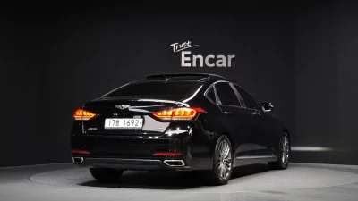 Hyundai Genesis