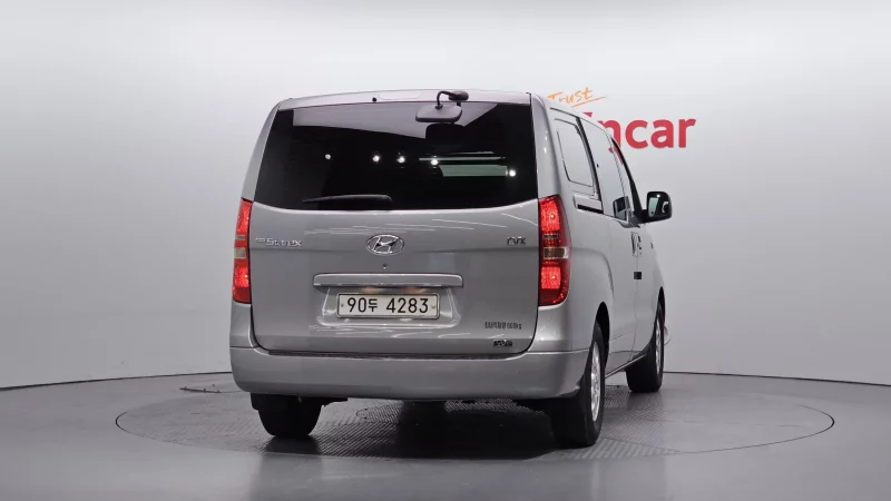Hyundai Grand Starex