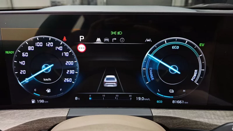Kia K8