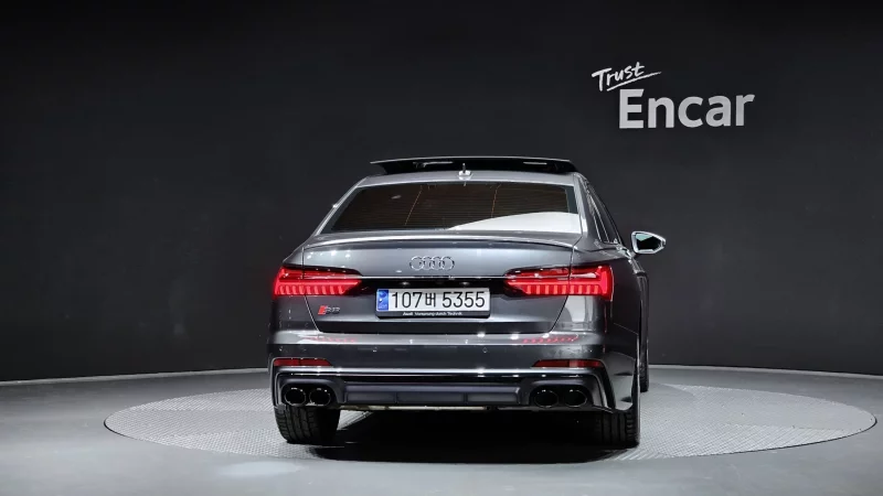 Audi S6