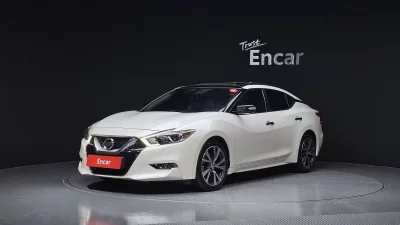 Nissan MAXIMA
