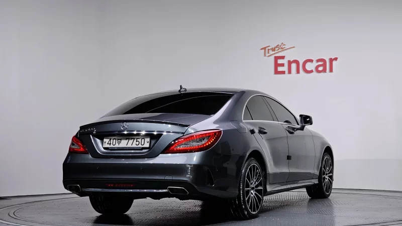 Mercedes-Benz CLS-Class