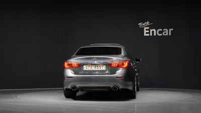 Infiniti Q50