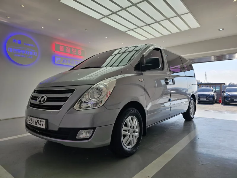 Hyundai Grand Starex