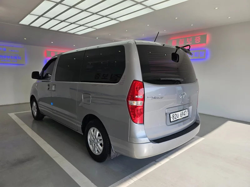 Hyundai Grand Starex