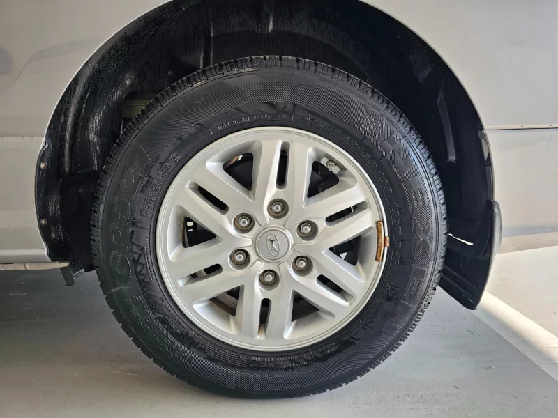 Hyundai Grand Starex
