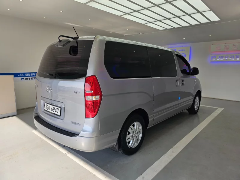 Hyundai Grand Starex