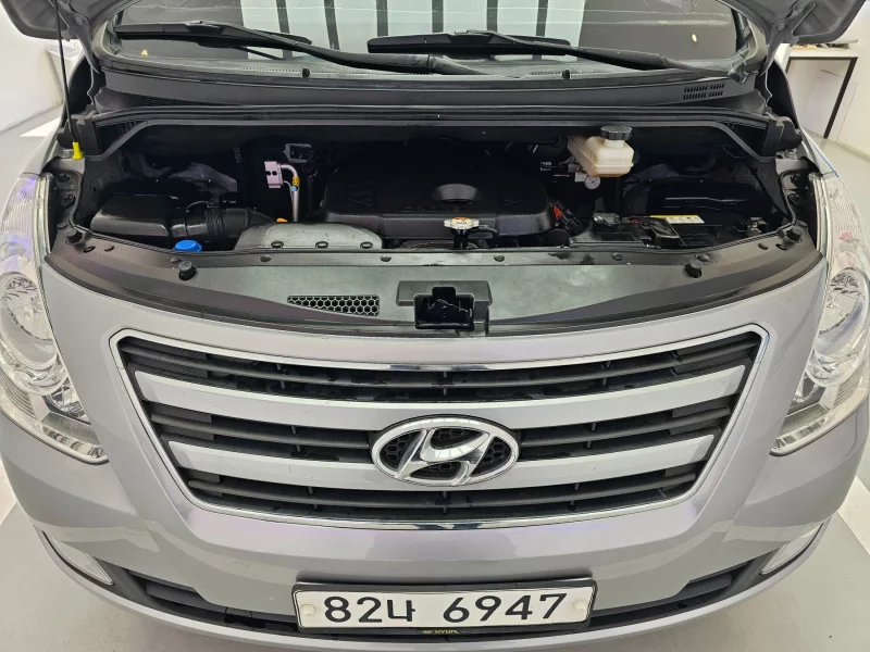 Hyundai Grand Starex
