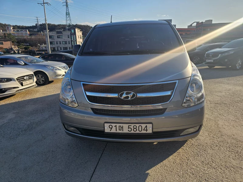 Hyundai Starex