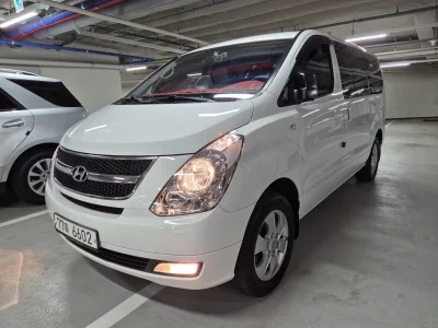 Hyundai Starex
