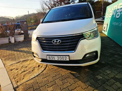 Hyundai Grand Starex