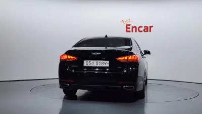 Hyundai Genesis