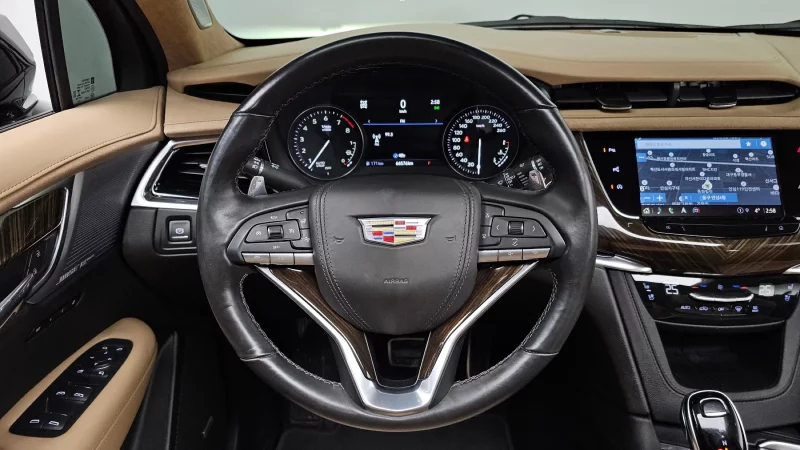 Cadillac XT6
