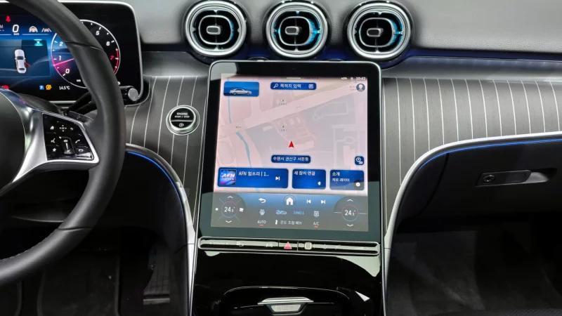 Mercedes-Benz C-Class