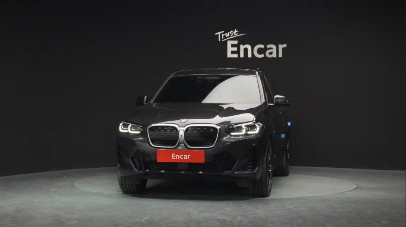 BMW iX3