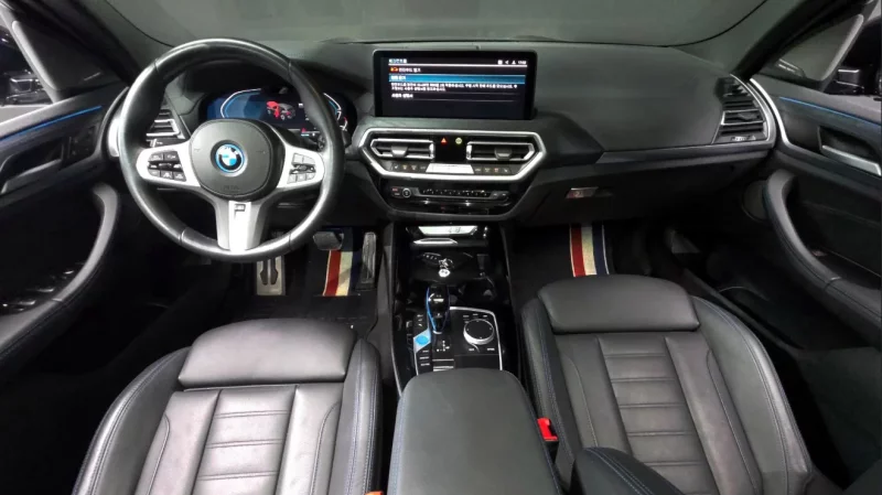 BMW iX3