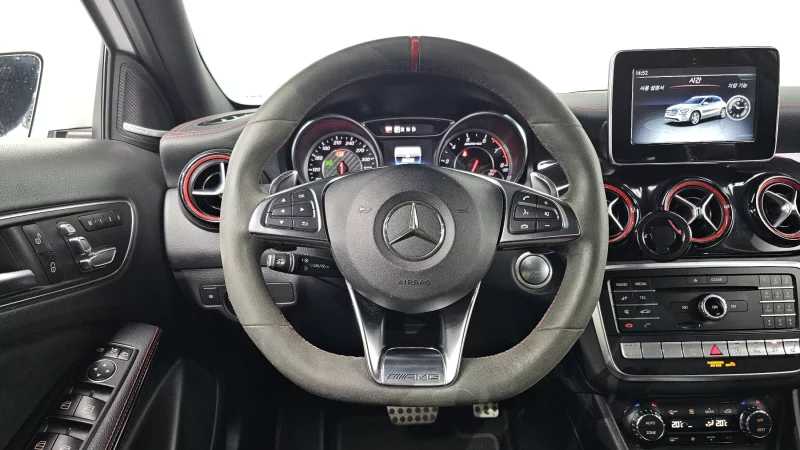 Mercedes-Benz GLA-Class