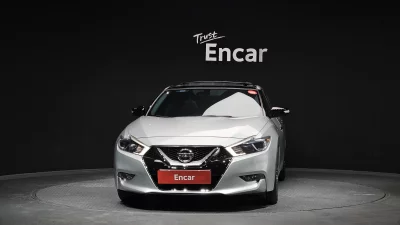 Nissan MAXIMA