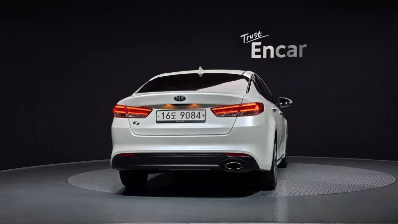 Kia K5