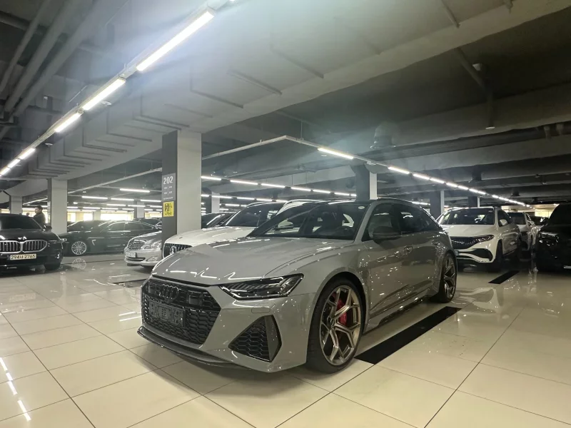 Audi RS6