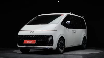 Hyundai Staria