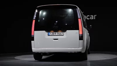 Hyundai Staria