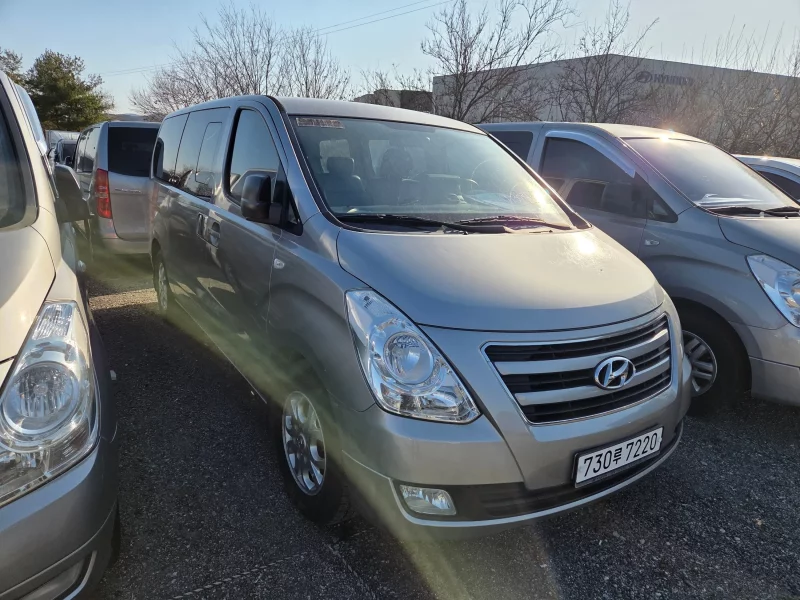 Hyundai Grand Starex