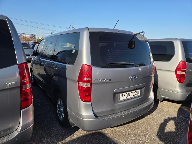 Hyundai Grand Starex