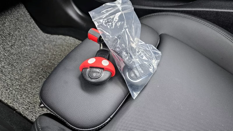 MINI Cooper Convertible