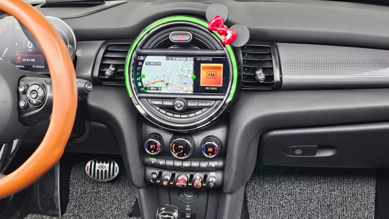 MINI Cooper Convertible