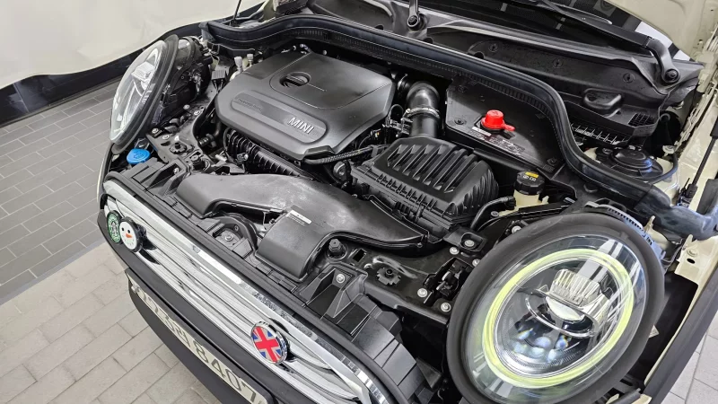 MINI Cooper Convertible