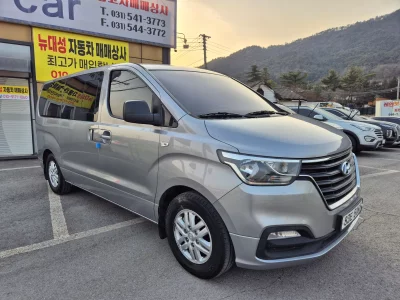 Hyundai Starex