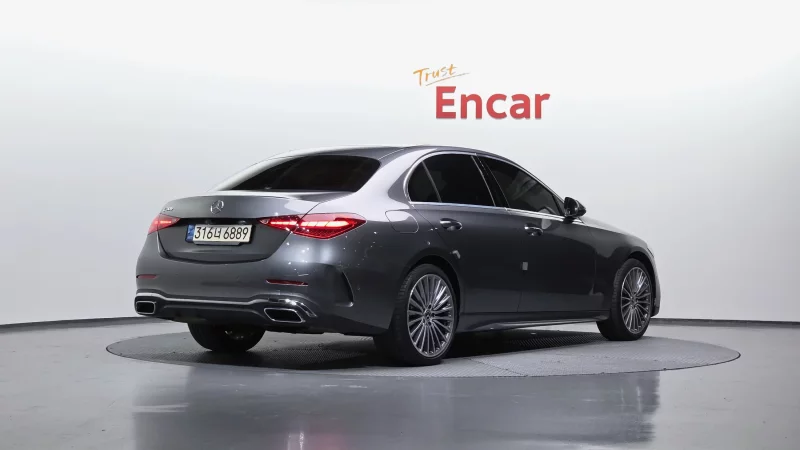 Mercedes-Benz C-Class