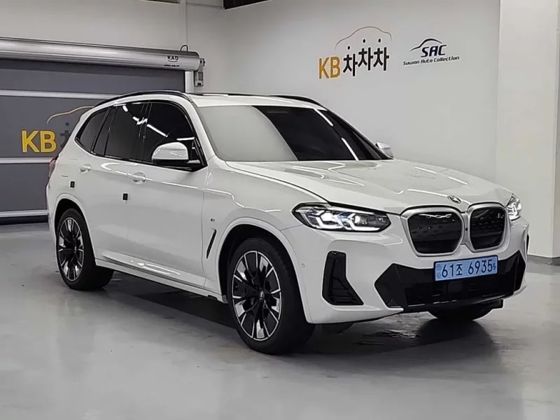 BMW iX3