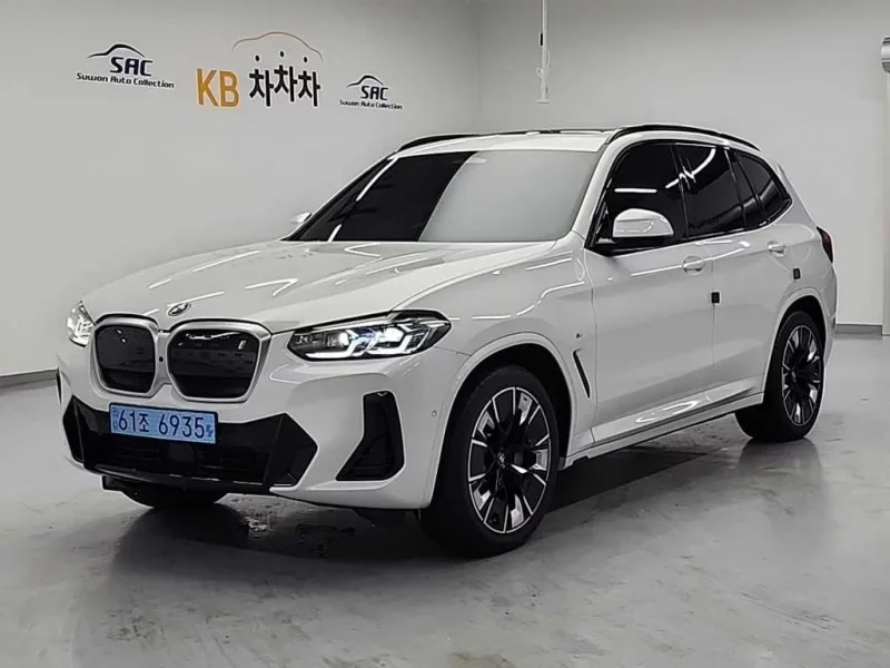 BMW iX3