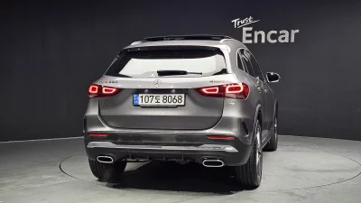 Mercedes-Benz GLA-Class