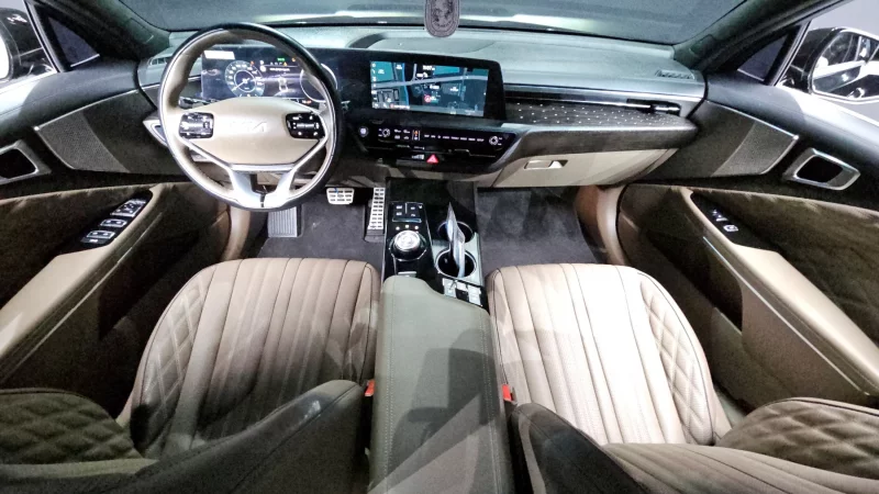 Kia K8