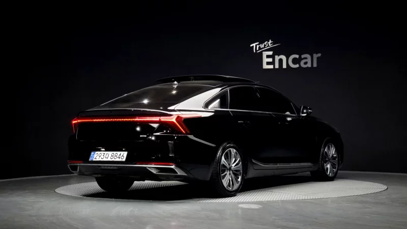 Kia K8