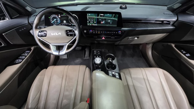 Kia K8