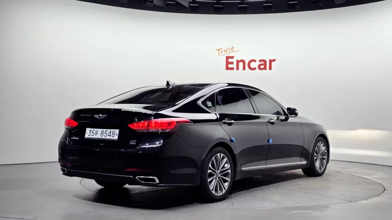 Hyundai Genesis