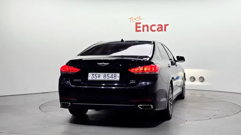 Hyundai Genesis