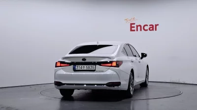 Lexus ES300h