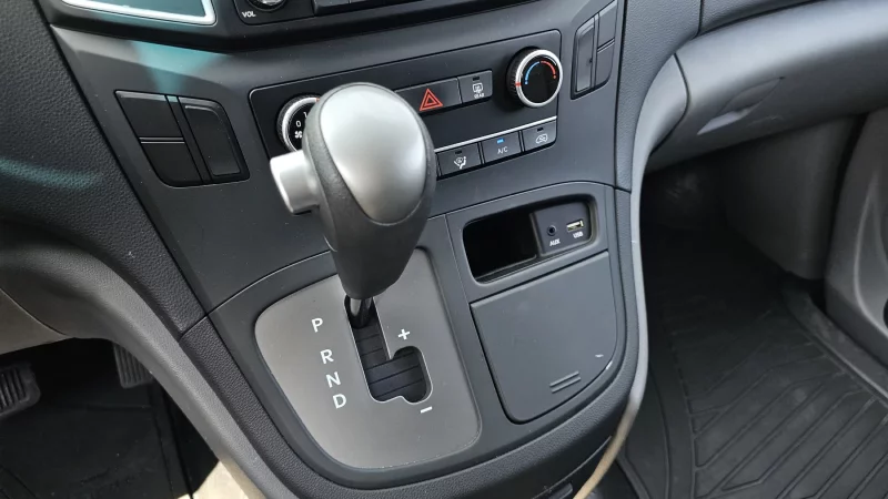 Hyundai Grand Starex