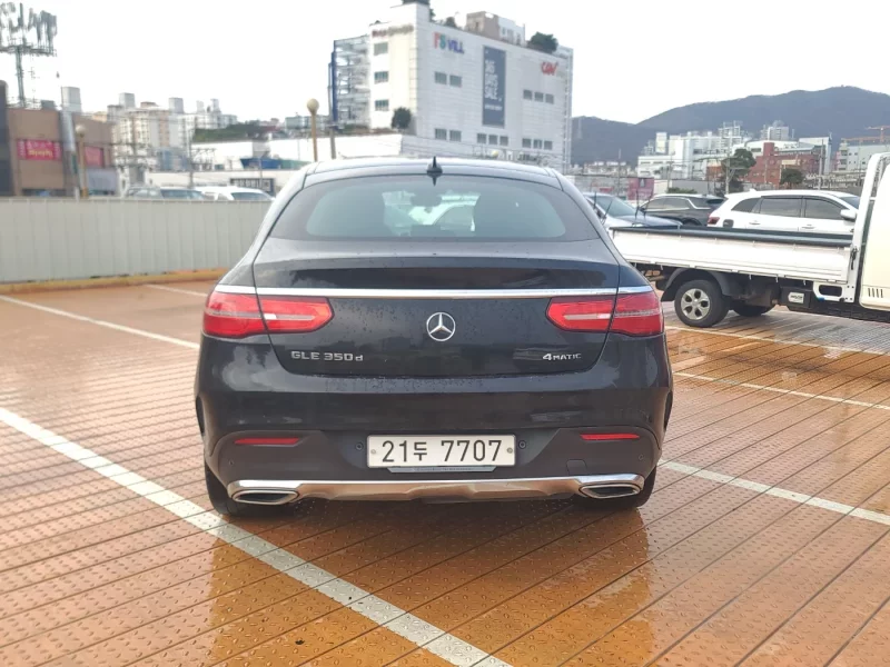 Mercedes-Benz GLE-Class