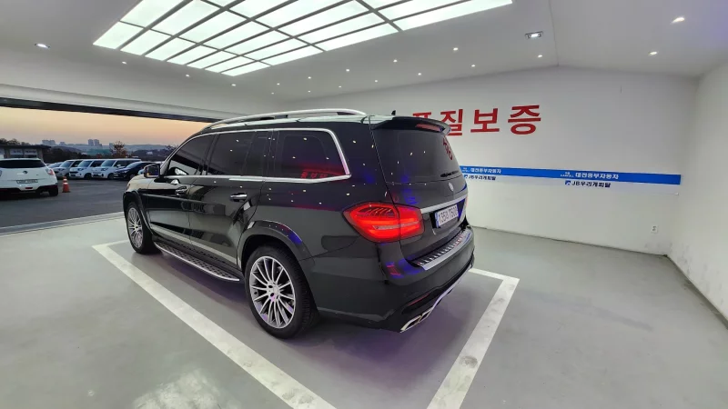 Mercedes-Benz GLS-Class